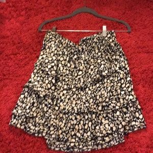 Cute tiered ruffled short skirt